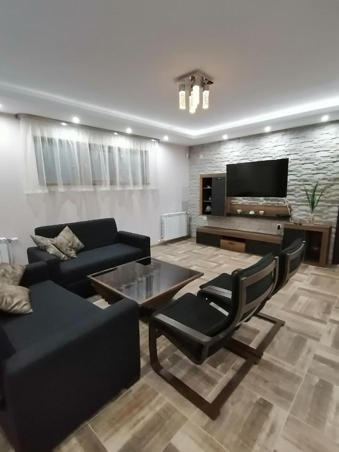 Къща За Гости Радост Guest House Radost Razlog Kültér fotó